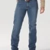 Wrangler Men's 20X 02 Competion Jean-Payson -Modern Life Shop 02MWXPY HERO