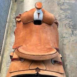 R Bar B Ranch Roper 15.5" -Modern Life Shop image 14691125 2347 48f2 a060 0d7606c3c411