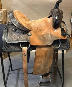 Used Royal King Barrel Saddle 15'' -Modern Life Shop image 16159f47 71f9 4761 a5dd 0644c5401d5f
