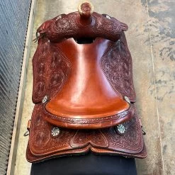 R Bar B Steer Roper 15.25" -Modern Life Shop image 206139c6 5fc4 492f 897a 549fea4fd6a5