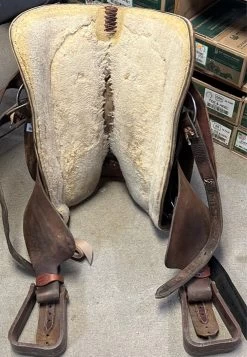 Used Billy Cook Saddlery Roper 15.5" -Modern Life Shop image 6ee1ff75 63f2 4da8 ac6e 40f32a24e381