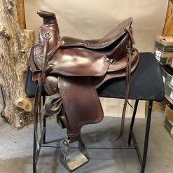 Used Freedom Gaited Trail 16" -Modern Life Shop image d8893085 eae4 4402 a7bf ea2e6e020f11